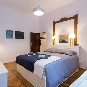  Apartament Heart And Soul, Gorgeous Two-bedroom In The Center!